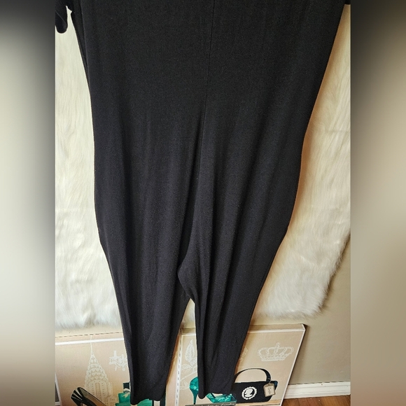 Smash + Tess Classic Black V-Neck Jumpsuit - Picture 6 of 9